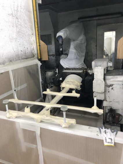 Роботизированная клеевая ячейка B + M Surface System с духовкой горячего воздуха в продаже