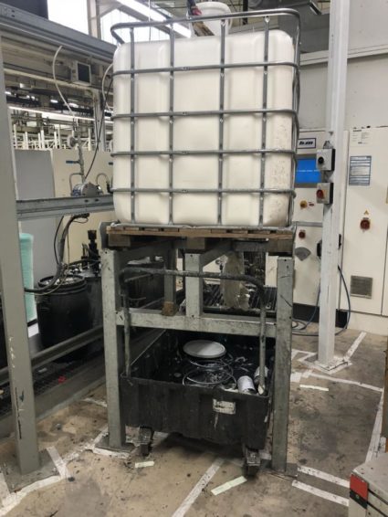 Роботизированная клеевая ячейка B + M Surface System с духовкой горячего воздуха в продаже