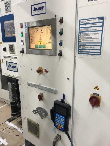 Роботизированная клеевая ячейка B + M Surface System с духовкой горячего воздуха в продаже