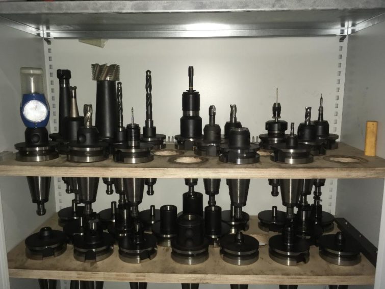 Bearbeitungszentrum Tischlast 1,5t Knuth X-Mill 1500 CNC ...