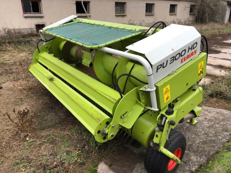 Combine Harvester Claas Jaguar 850, year of construction 2013, pickup for sale