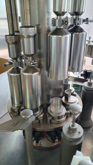 Rommelag Flaschenpack 3012 Blas-, Füll- und Verschließmaschine für Fläschchen 50/100 ml mit Bonfigli zu verkaufen