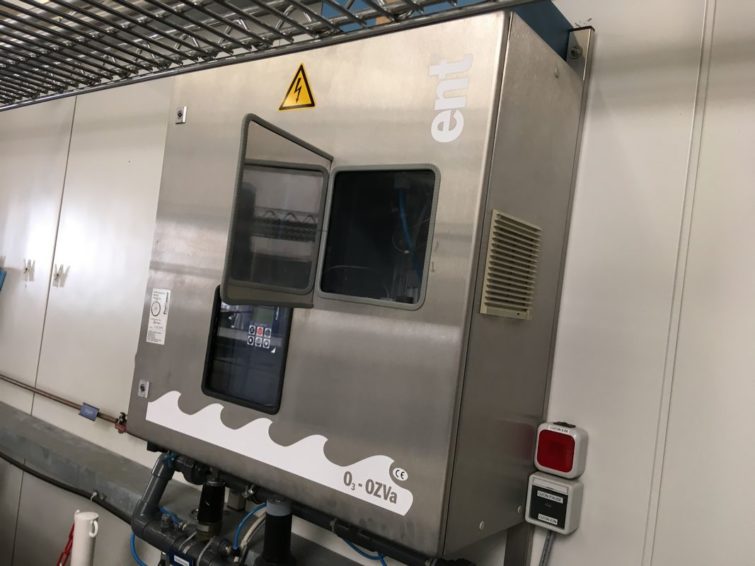 Complete water filling line blowing machine bottle production cleaning plant в продаже
