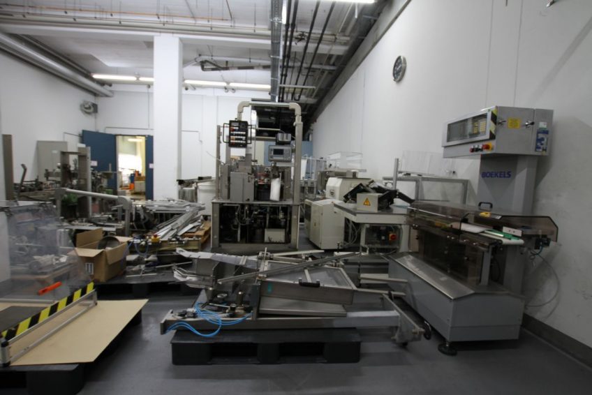 Filling line Bosch CAR 204 Packaging line Hagen & Rinau RU- VI-500 Wrapping machine Pester PEWO pack 450 SN Spare parts dispenser в продаже