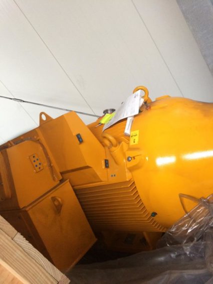 Industrial engine Motor WEG HGF 630 kW 4P 400C / D / E for sale