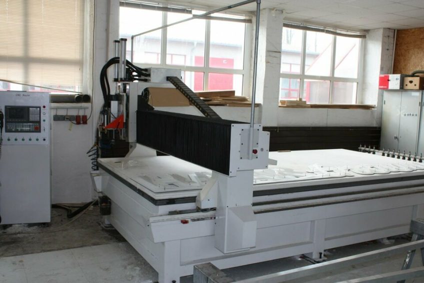 CNC-Fräsmaschine Holzbearbeitungszentrum K1325AT zu verkaufen
