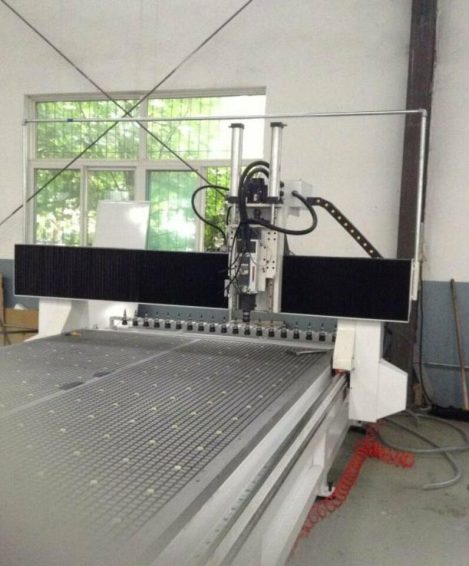 CNC-Fräsmaschine Holzbearbeitungszentrum K1325AT zu verkaufen