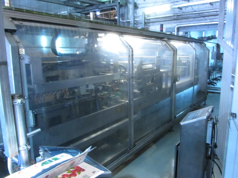 SIG COMBIBLOC CFA 209-32 beverage production filling line for sale