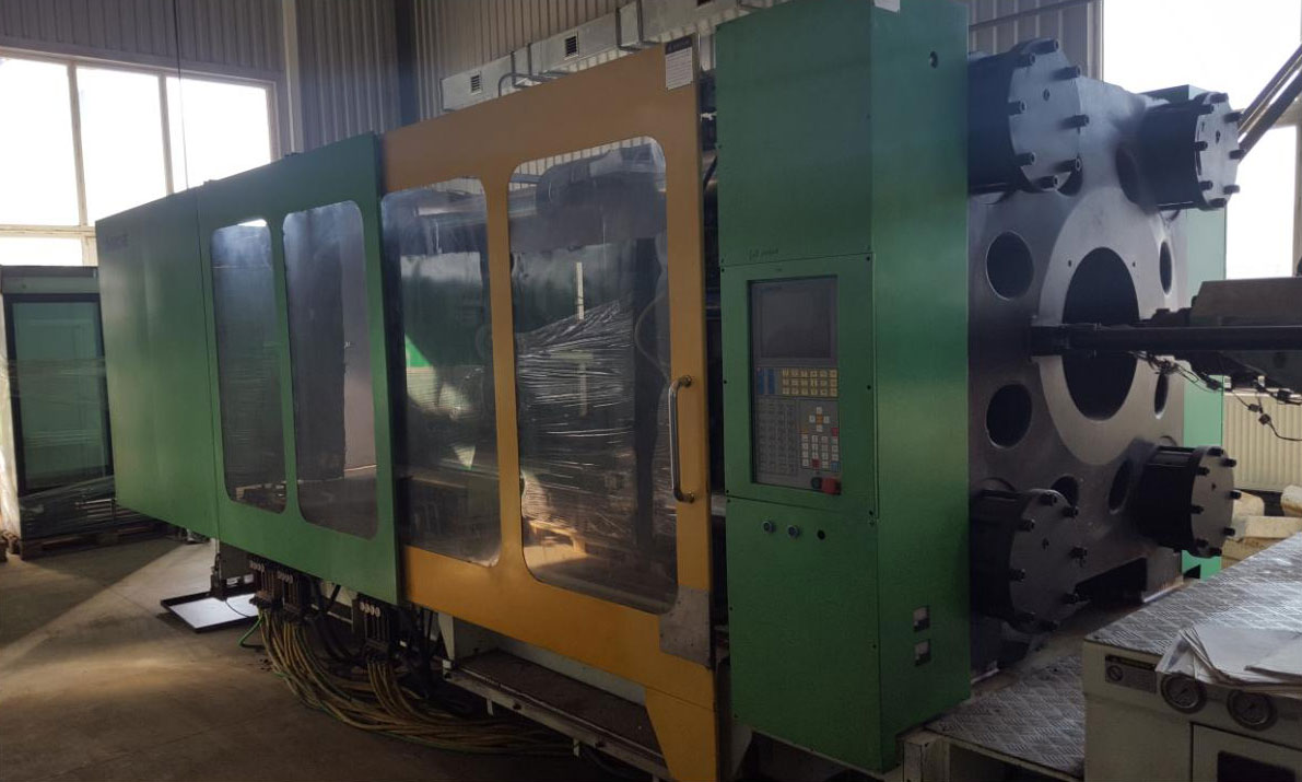 Borche Machinery BT 780 V-I (screw Ø 100) Plastic injection molding machine for sale