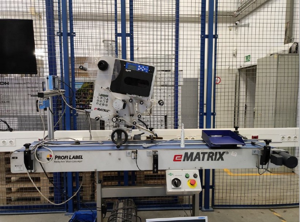 eMatrix EME Series 3000-V2 label machine with conveyor belt for sale