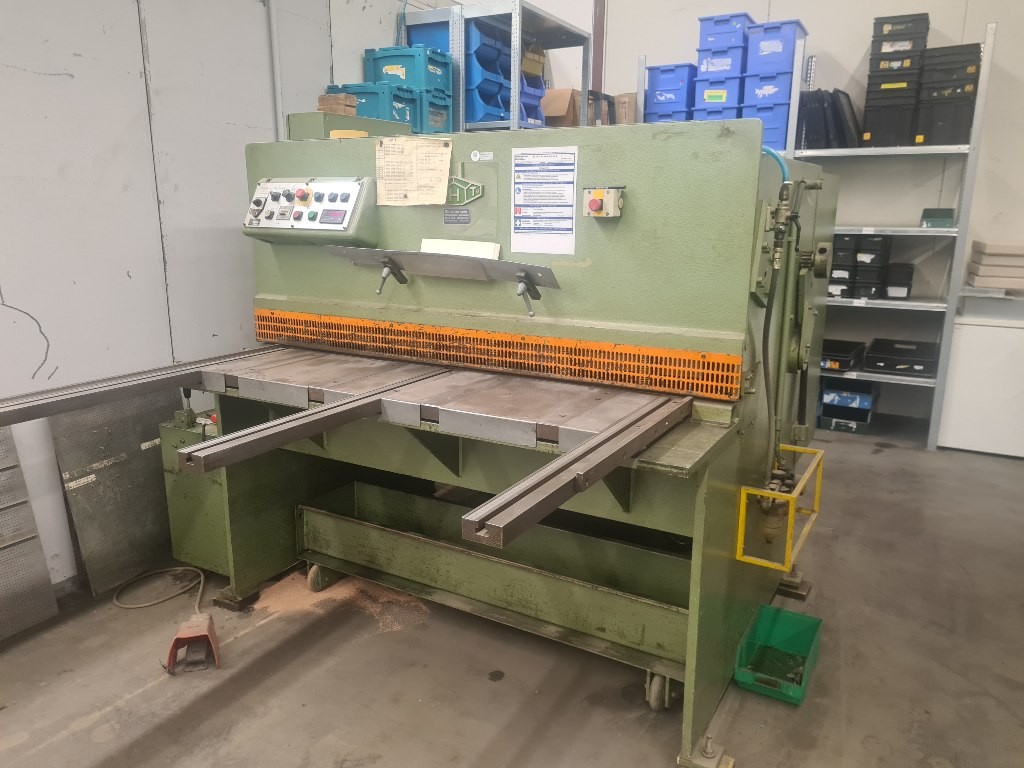 Eisen- und Hammerwerk TSS 4-15 hydraulic guillotine shear for sale