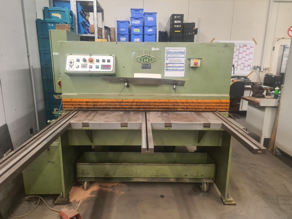 Eisen- und Hammerwerk TSS 4-15 hydraulic guillotine shear for sale