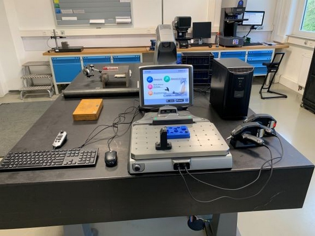 Keyence XM-T2200 bildgeführtes 3D-Koordinatenmessgerät zu verkaufen