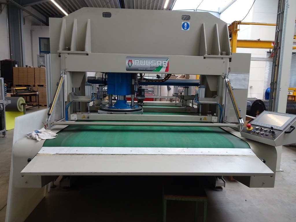 MAV Pulsar 2650ep ACB/ROT defekter Karrenbalkenstanzautomat zu verkaufen