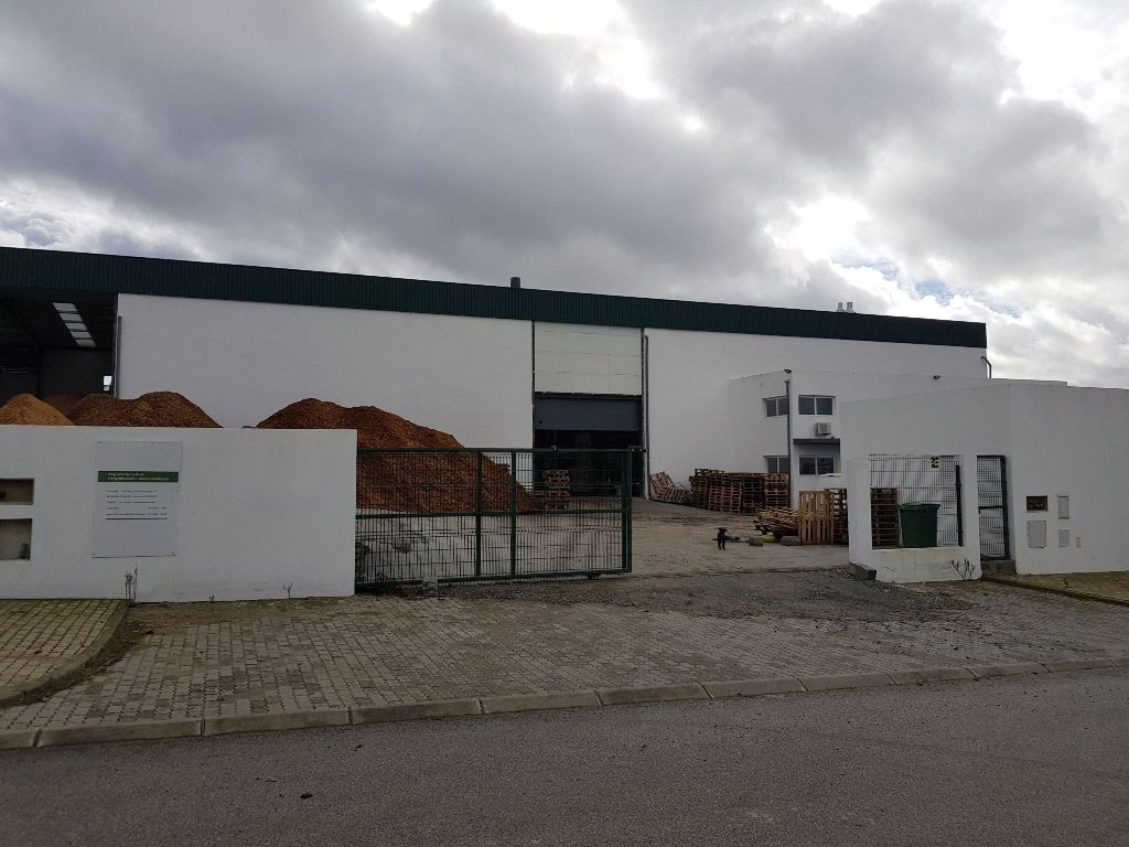 Komplette Produktionslinie Produktionsanlage für Holzpellets, Chunks, Pellets für Tiereinstreu zu verkaufen