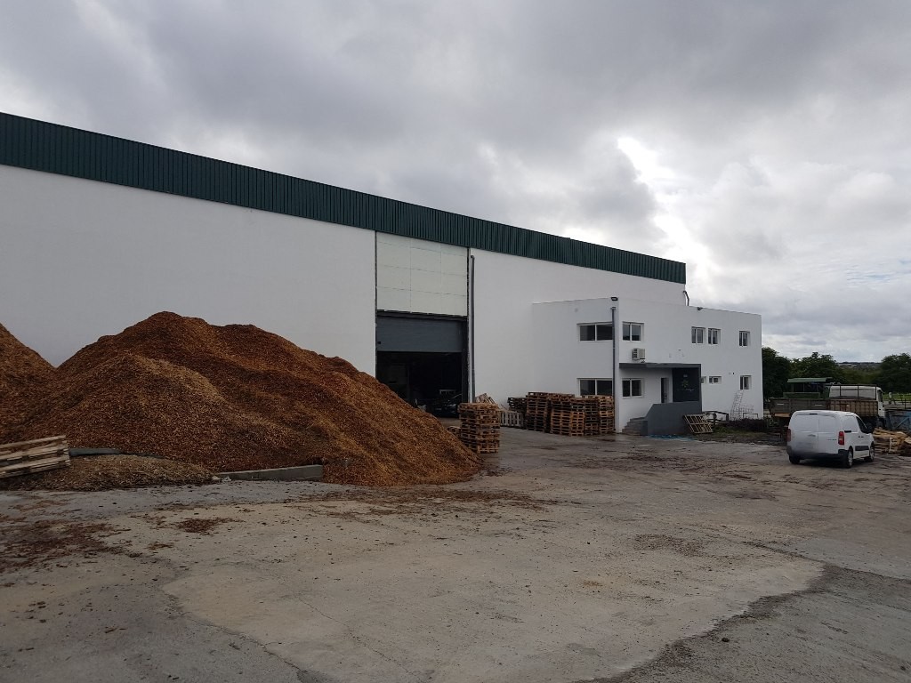 Komplette Produktionslinie Produktionsanlage für Holzpellets, Chunks, Pellets für Tiereinstreu zu verkaufen