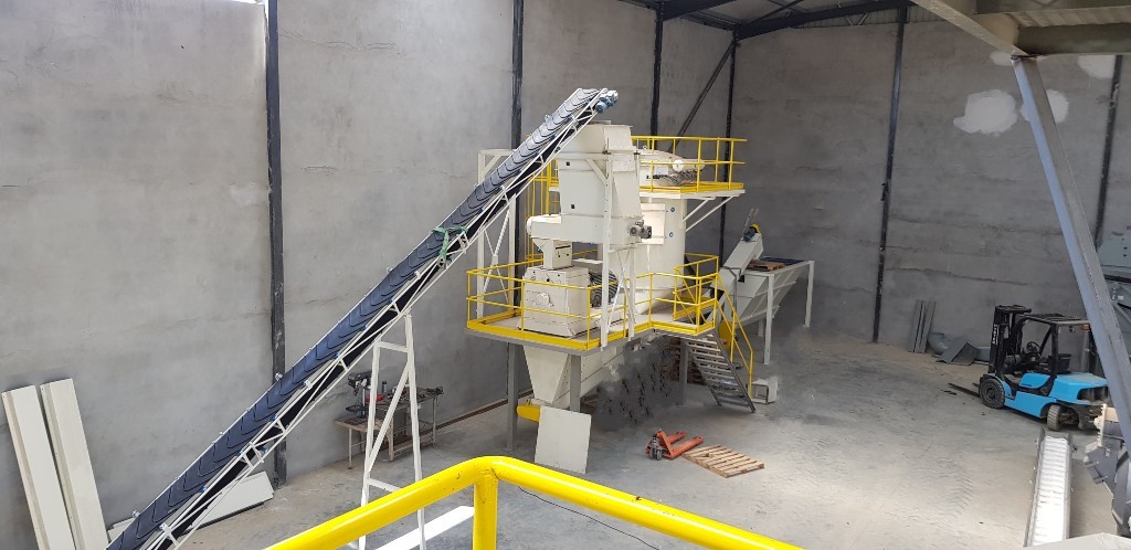 Komplette Produktionslinie Produktionsanlage für Holzpellets, Chunks, Pellets für Tiereinstreu zu verkaufen