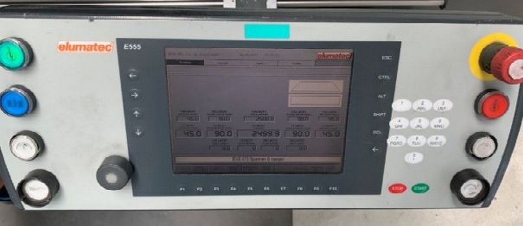 Elumatec DG244/02 Doppelgehrungssäge für Holz-, Kunststoff- und Aluminiumbearbeitungsmaschine zu verkaufen