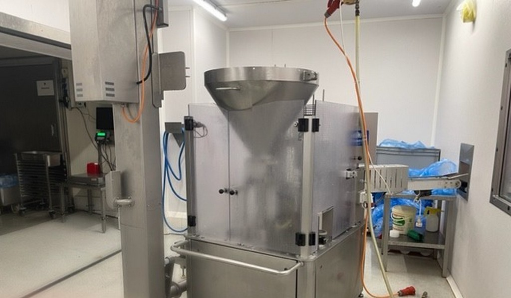 Waldner Dosomat 1.1 cup filling and closing machine for sale