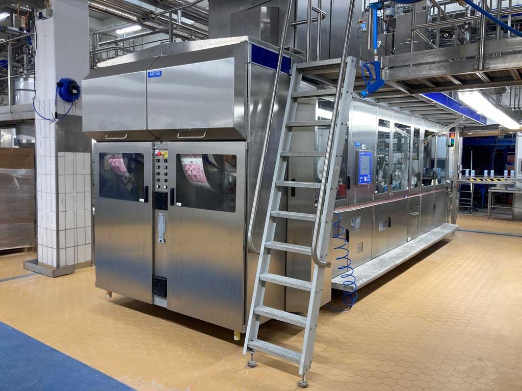 Tetra Pak TT/3 2000 Abfüllmaschine mit Reinigungsstation, Kappenbunker, Kappentransport zu verkaufen