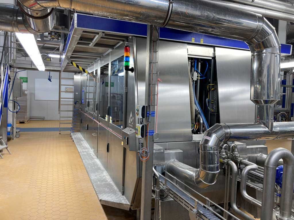 Tetra Pak TT/3 2000 Abfüllmaschine mit Reinigungsstation, Kappenbunker, Kappentransport zu verkaufen
