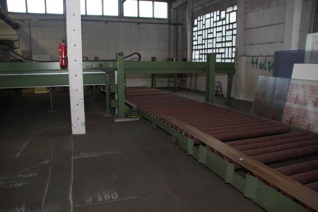 Holzma HPL 81 – 42 Plattenaufteilsäge zu verkaufen
