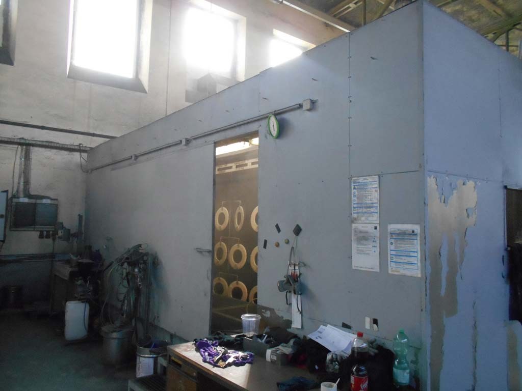 Pre-treatment plant with powder coating booths and painting booths for sale