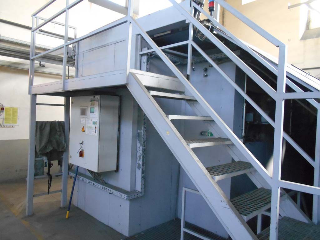 Pre-treatment plant with powder coating booths and painting booths for sale