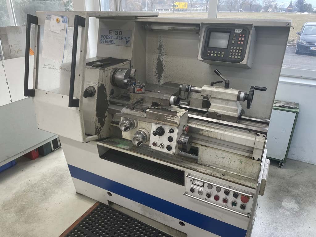 Weiler/Voest-Alpine E30 Drehmaschine zu verkaufen