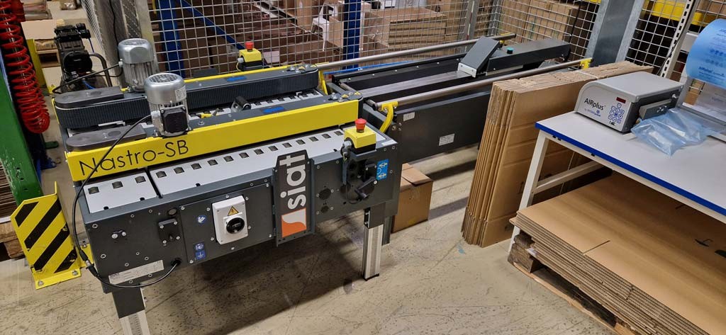 Siat Nastro-SB Bodenverschließmaschine und halbautomatischer Kartonaufrichter inkl. des Kompressors zu verkaufen