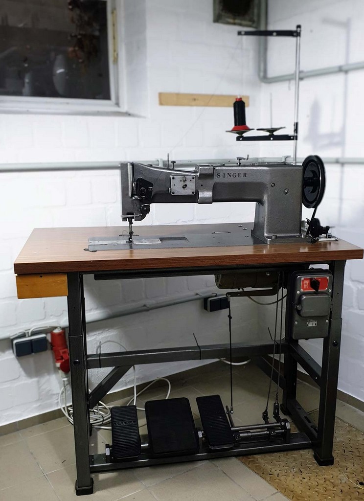 Singer M1500 Sewing Machine - Refurbished