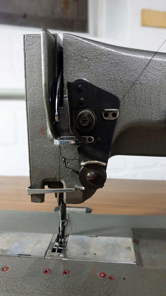 Singer 144B8BL-20 industrial sewing machine for sale