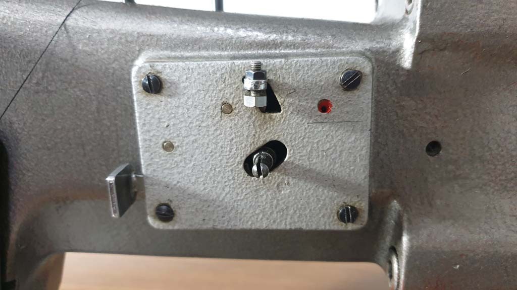 Singer 144B8BL-20 Industrienähmaschine zu verkaufen