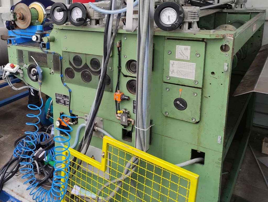 Bollina LTB 16 S Quer- und Längsteilanlage mit Richtwerk inkl. Abcoilers im 20-fachen Fußcontainer zu verkaufen