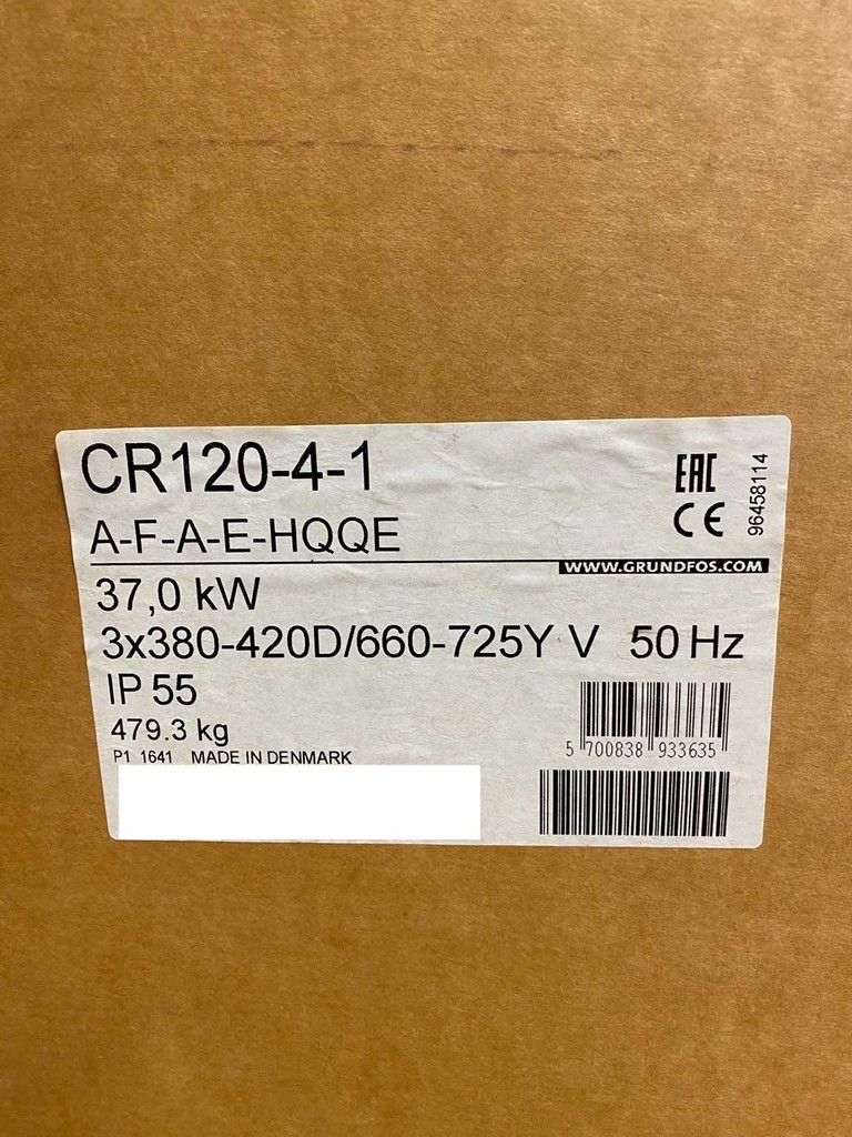 Grundfos CR120-4-1 vertikale mehrstufige Kreiselpumpe mit gegenüberliegenden Saug- und Druckstutzen zu verkaufen