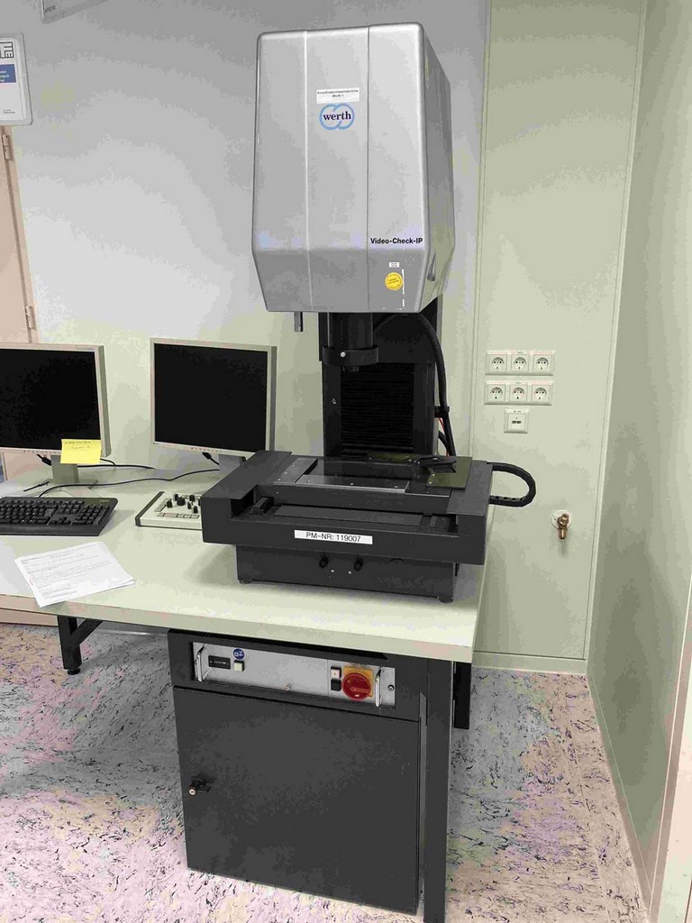 2x CNC-Messmaschinen verschiedener Marken zu verkaufen