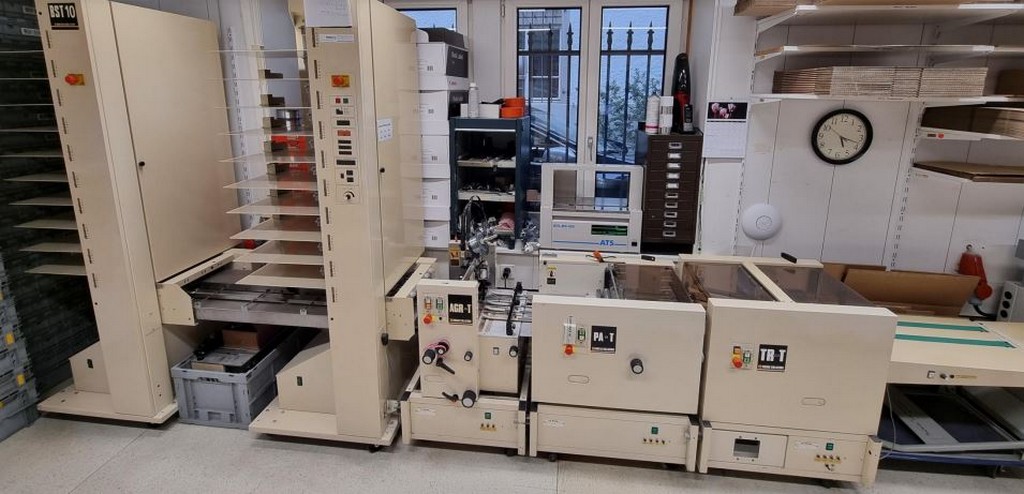 Bourg VAC – 100 Zusammentrage- und Broschürenmaschine zu verkaufen
