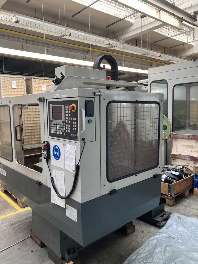 Optimum F 100 CNC milling machine for sale