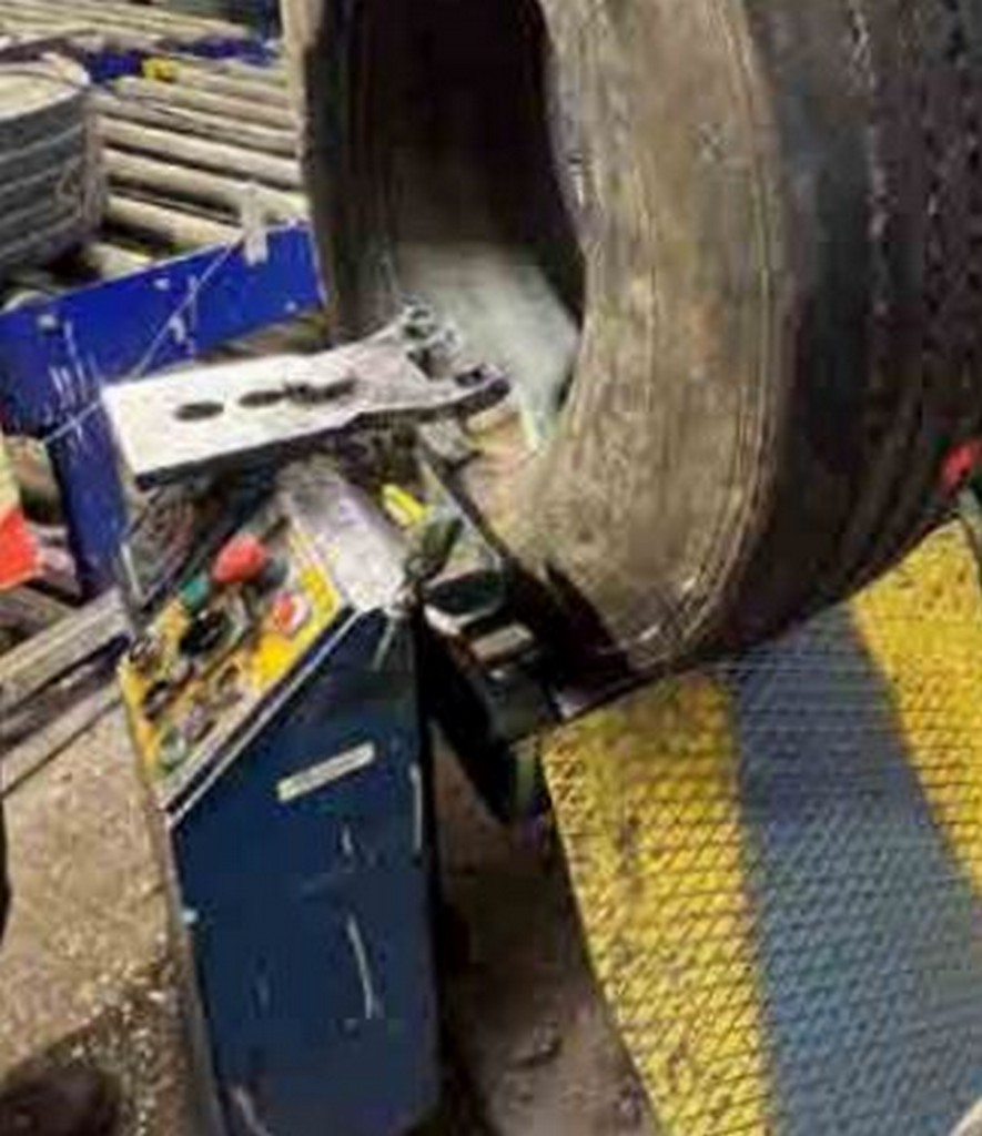 Reifenrunderneuerungsanlage Produktionsstraße Kaltrunderneuerung für LKW-Reifen zu verkaufen
