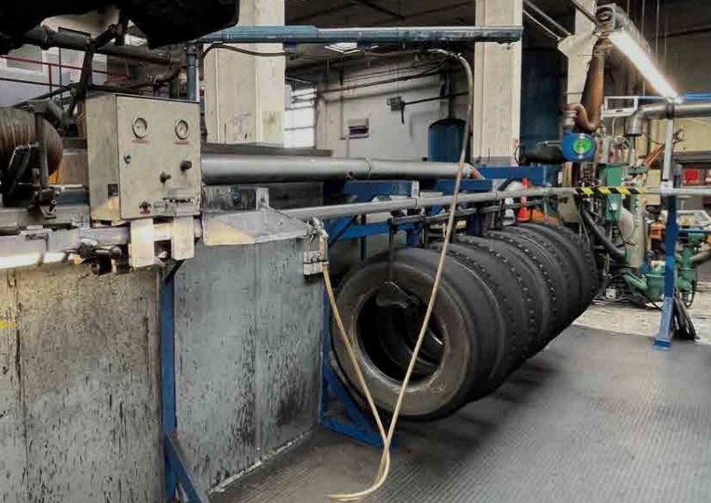 Tire retreading plant production line cold retreading for truck tires for sale