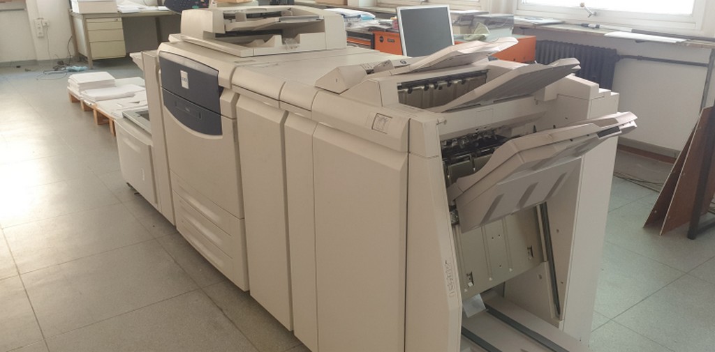 Various printing machines Machines of a complete bookbindery for sale