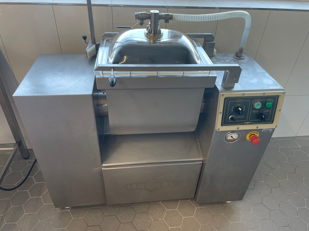 Mainali Amasadora AV-50 vacuum mixer for sale