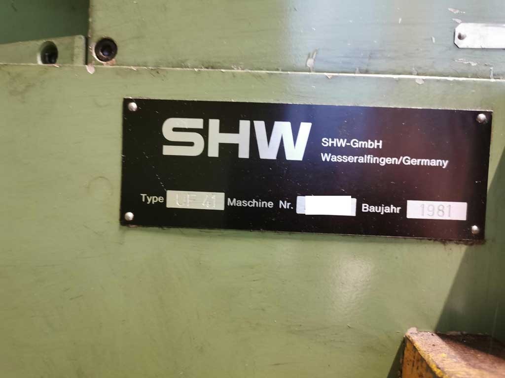 SHW UF 41 CNC milling machine for sale