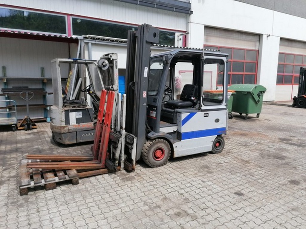 2x injection molding machines Engel ES 200/50 HL, multihead embroidery machine MKA ZSK 25, electric forklift FIAT EU30 for sale