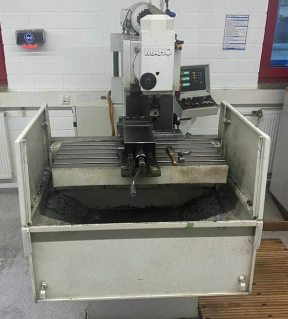 MAHO MH 500 M milling machine for sale