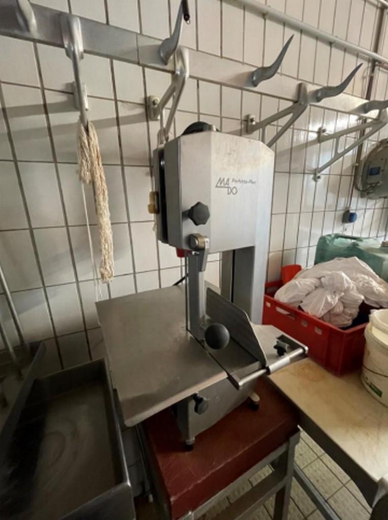 Various food technology butchery machines meat mincer, bone saw etc. for sale